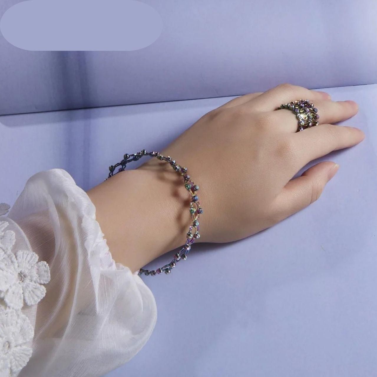 Flexora™ Ringlet Bangle